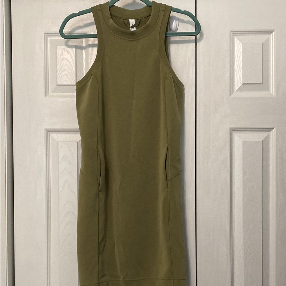 Lululemon Softstreme Back in Action Dress Green NWT